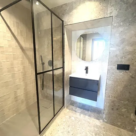 Beaumont Republique Διαμέρισμα