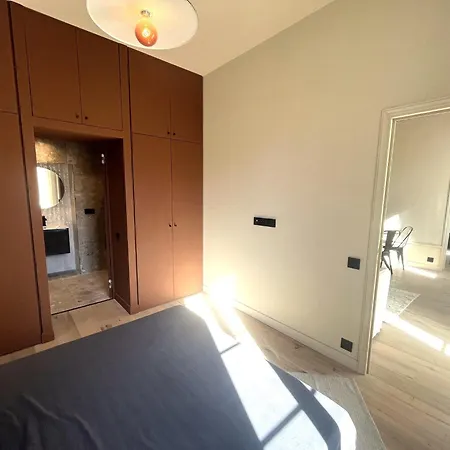 Beaumont Republique Apartament *